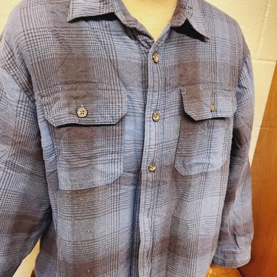 MENS WRANGLER LINED BUTTON UP SHIRT SIZE LARGE