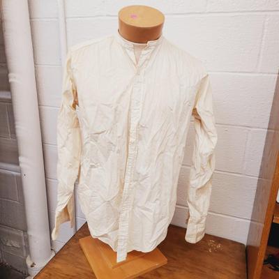ANTIQUE MENS BUTTON UP DRESS SHIRT