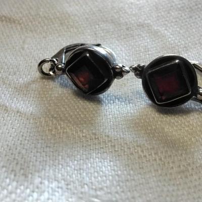 Most Gorgeous Vintage Garnets 925 Earrings