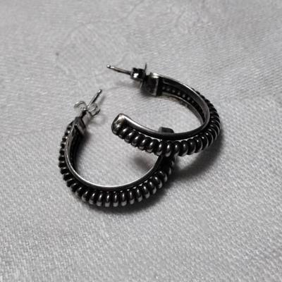 Beautiful 925 Hoop Earrings