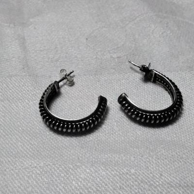 Beautiful 925 Hoop Earrings