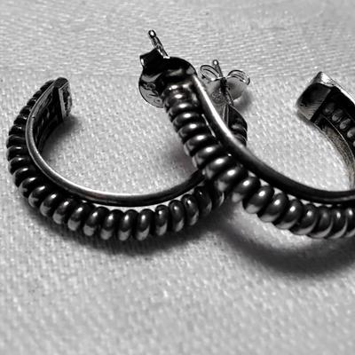 Beautiful 925 Hoop Earrings