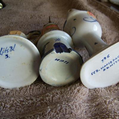 Delft / Dutch ceramic liquor containers