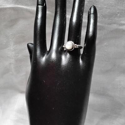 Pretty Vintage Moonstone 925 Ring Size 8