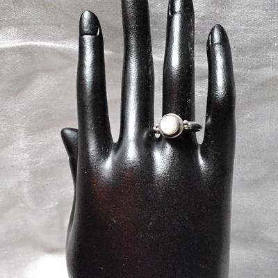 Pretty Vintage Moonstone 925 Ring Size 8