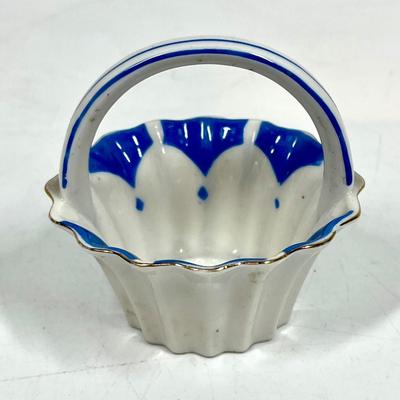 Miniature Blue & White Hand Painted Porcelain Basket Gold Castle Japan
