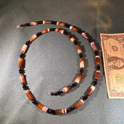 GORGEOUS STRIATED GLASS BEADS AGATE? NECKLACE