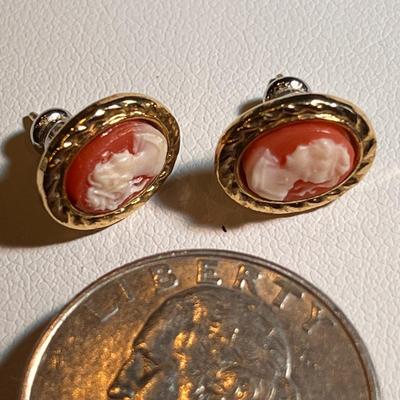 SMALL FAUX CAMEO EARRINGS