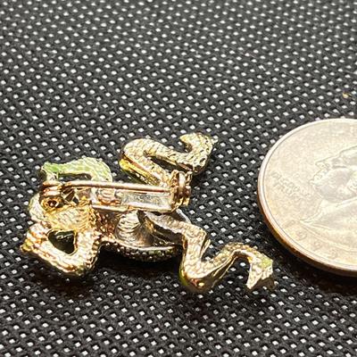 SMALL INTRICATE FROG PIN MOVEABLE LEGS