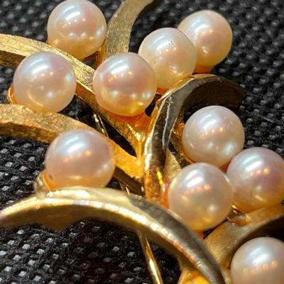 FINE REAL PEARL VINTAGE PIN