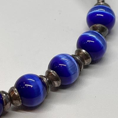 VINTAGE BRACELET BLUE STRIPED GLASS BEADS