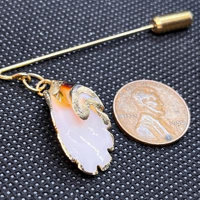 STICK PIN REAL SEASHELL W/GOLD-TONE EDGING