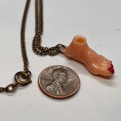 VINTAGE PLASTIC FOOT PENDANT NECKLACE
