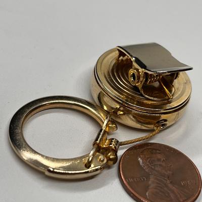 VINTAGE RETRACTIBLE KEY CHAIN PEARLY CENTER