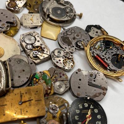 OLD WRISTWATCH MECHANISMS ETC