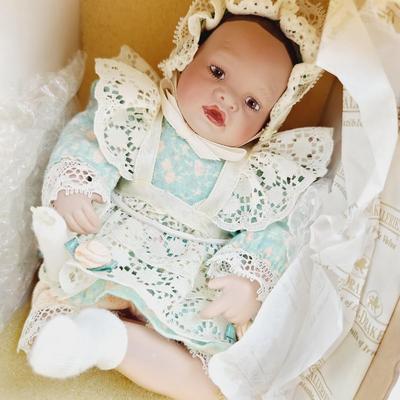 ASHTON DRAKE YOLANDA BELLOS PERFECT BABY COLLECTION - DANIELLE