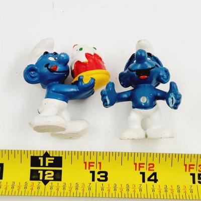 VINTAGE COLLECTABLE SMURF FIGURINES