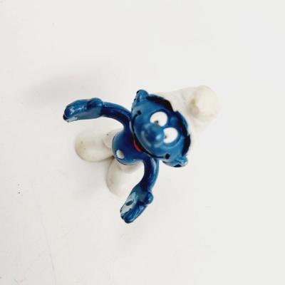 VINTAGE COLLECTABLE SMURF FIGURINES