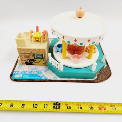 FISHER PRICE 1964 MERRY TO ROUND