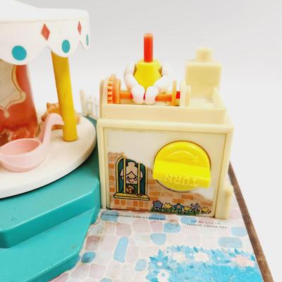 FISHER PRICE 1964 MERRY TO ROUND