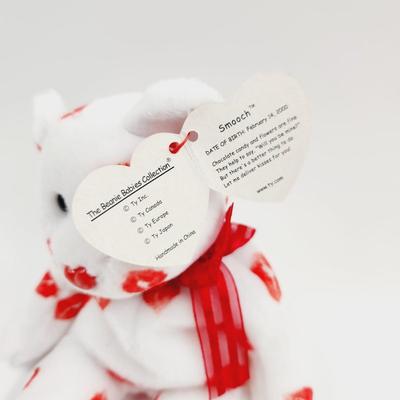 TY BEANIE BABIES "SMOOCH" COLLECTABLE