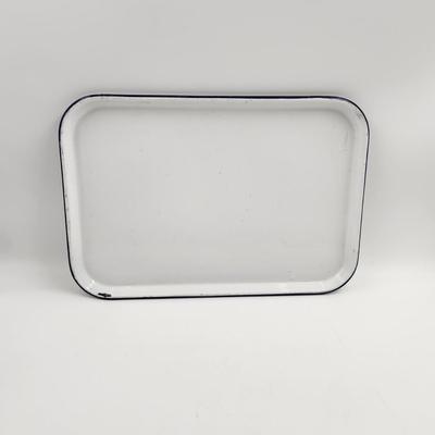VINTAGE ENAMELWARE SHALLOW BLUE TRIM TRAY