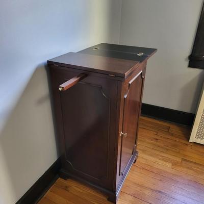 Bar/Server Flip Top - Williamsburg Reserve Collection by Stickley