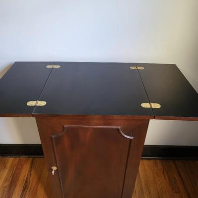 Bar/Server Flip Top - Williamsburg Reserve Collection by Stickley