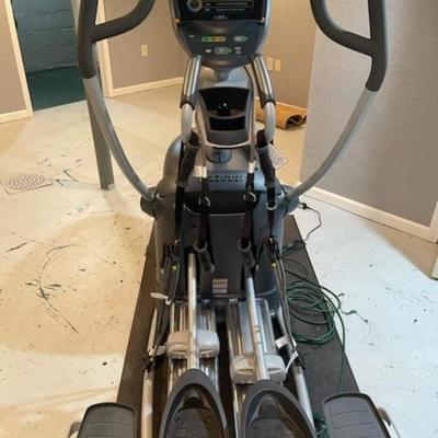 Octane Fitness 37Xi Elliptical Machine, Commercial Grade