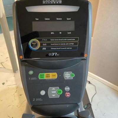 Octane Fitness 37Xi Elliptical Machine, Commercial Grade