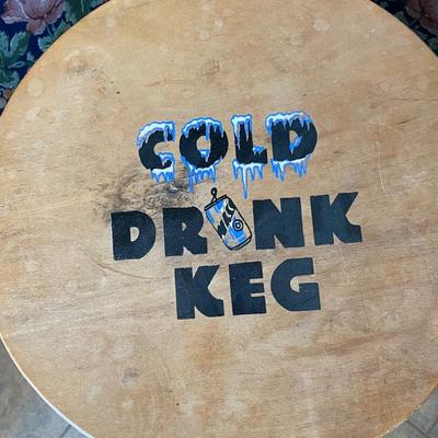 Wooden cold drink keg with rope handles