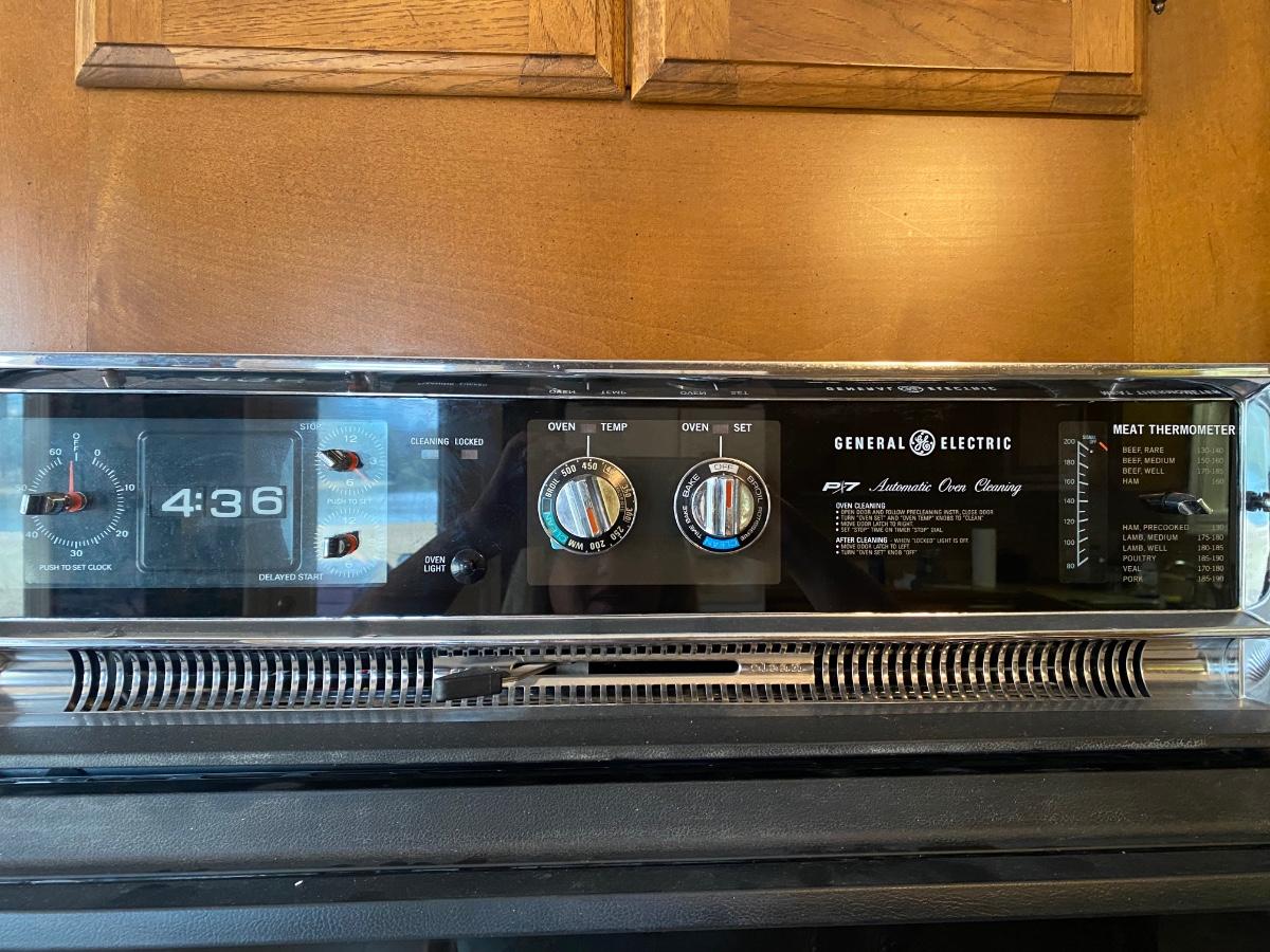 GE P7 electric wall oven
