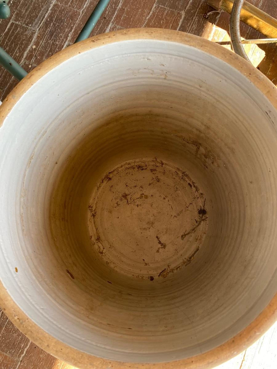 Vintage 10 gallon crock