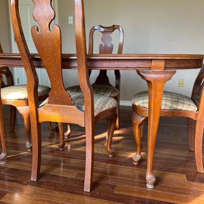 Solid Wood Table & 4 Chairs Set With Leafs