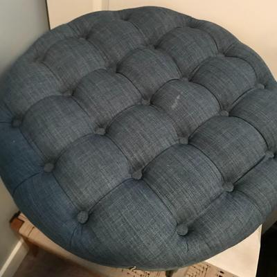 Round Tufted Stool Storage Container