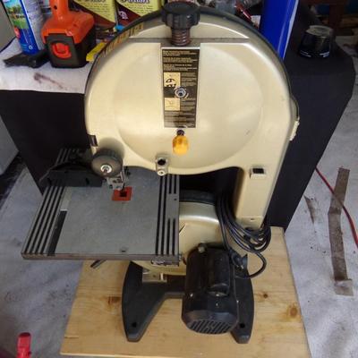 Ryobi 9" Band Saw. (Works).