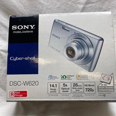 LOT 1316 Sony Cyber-Shot Camera & Sharper Image Cassette To MP3 Converter