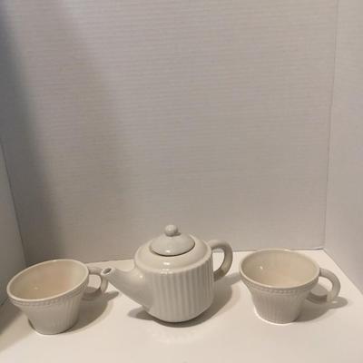 Tea Pot and Two Cups