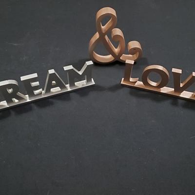 3 Piece Home Decor: Dream, &, Love