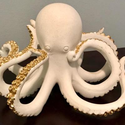 White ceramic octopus with gold