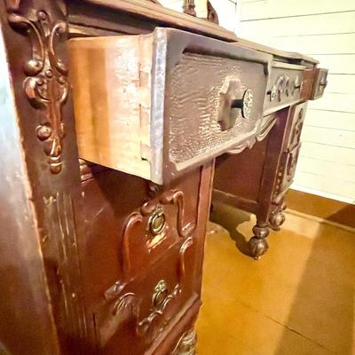 Antique Victorian Dressing Table