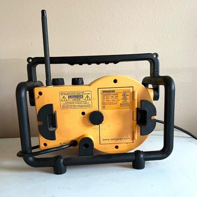 SANGEAN LUNCHBOX RADIO