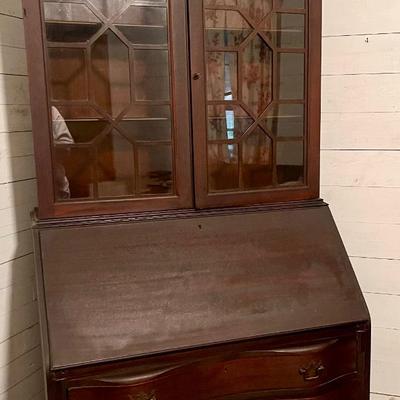 1930s Secretary
