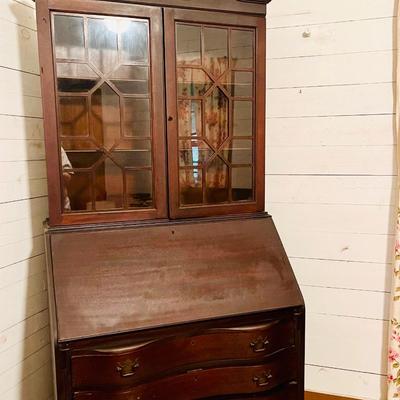 1930s Secretary