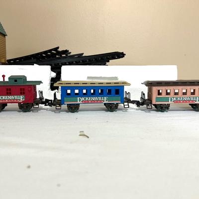 DICKENSVILLE  LIMITED TRAIN SET- Not Tested-