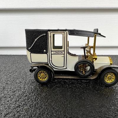 MATCHBOX YY1 JAGUAR SS100 & Y28-C 1907 UNIC TAXI