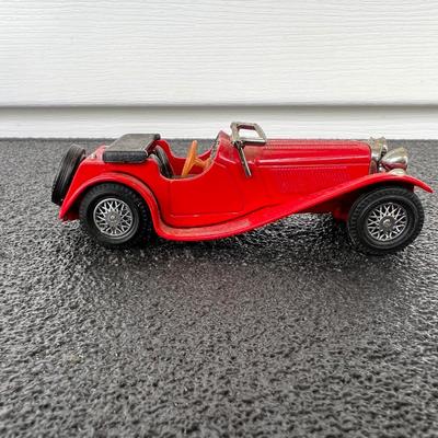 MATCHBOX YY1 JAGUAR SS100 & Y28-C 1907 UNIC TAXI