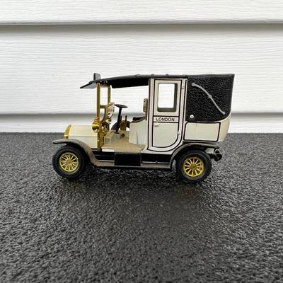 MATCHBOX YY1 JAGUAR SS100 & Y28-C 1907 UNIC TAXI