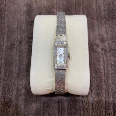 Beautiful Brichot 17 Jewel 14 KT white gold ladies vintage watch with 8 diamonds