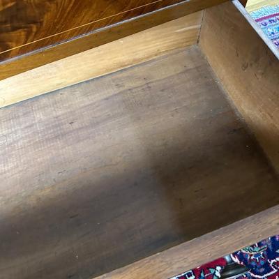 LOT #52. ANTIQUE HEPPLEWHITE BACHELOR'S CHEST WITH SLIDE OUT WRITING SURFACE